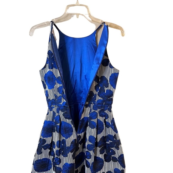 Belle Badgley Mischka Blue Floral Striped Sleeveless Fit And Flare Dress Size 2 - Picture 10 of 11
